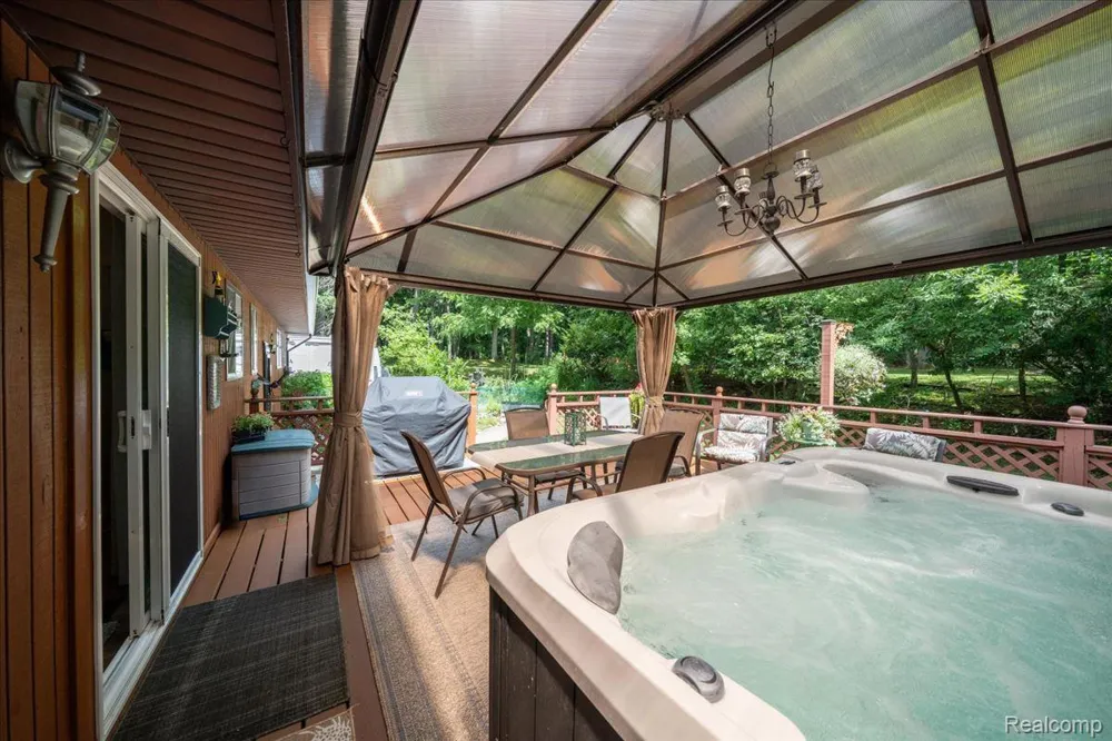 1600 Moffat Addison Township, MI 48367