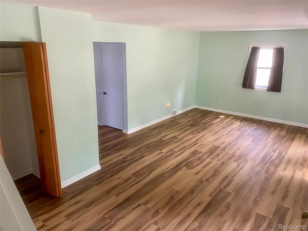 4518 Woodland Avenue Royal Oak City, MI 48073