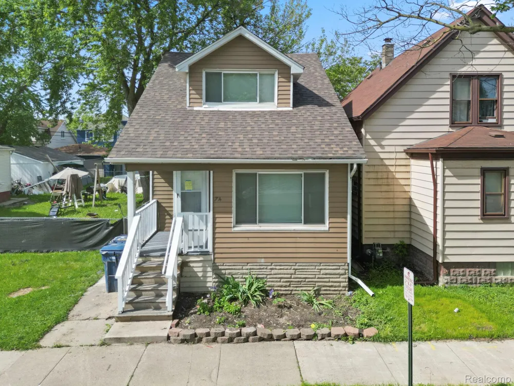 74 Pine Street River Rouge City, MI 48218