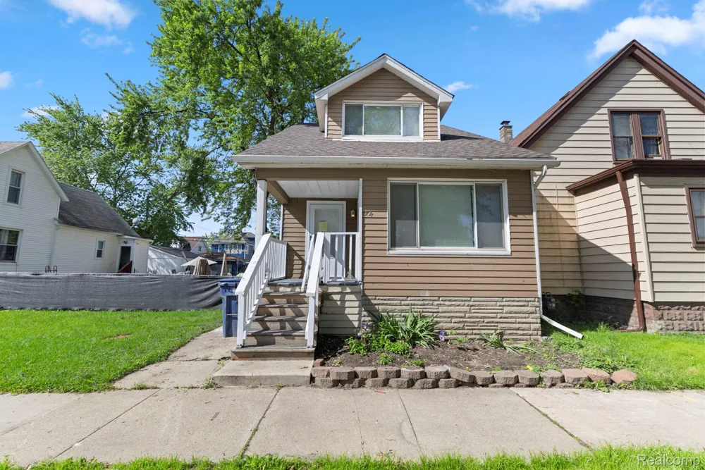 74 Pine Street River Rouge City, MI 48218
