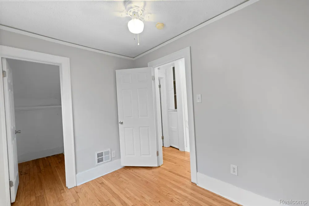 74 Pine Street River Rouge City, MI 48218