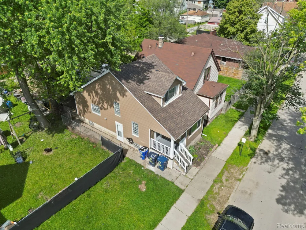 74 Pine Street River Rouge City, MI 48218