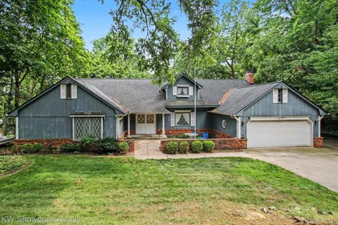 1471 Blue Heron Drive