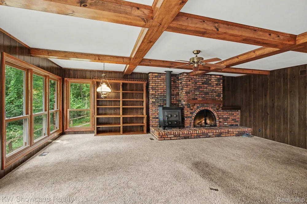1471 Blue Heron Drive Highland Charter Township, MI 48357