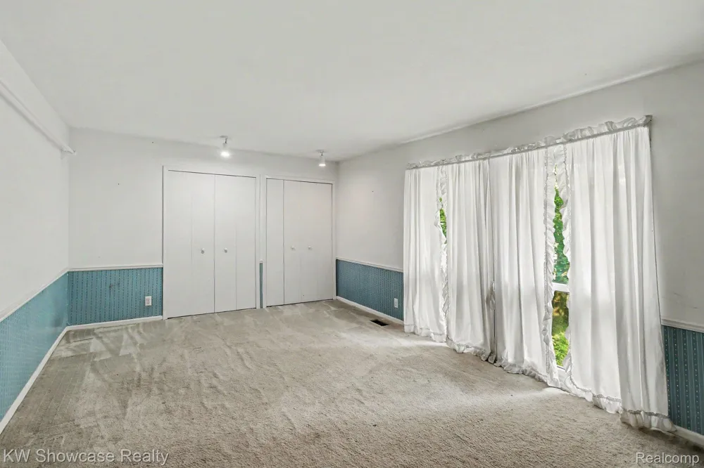 1471 Blue Heron Drive Highland Charter Township, MI 48357