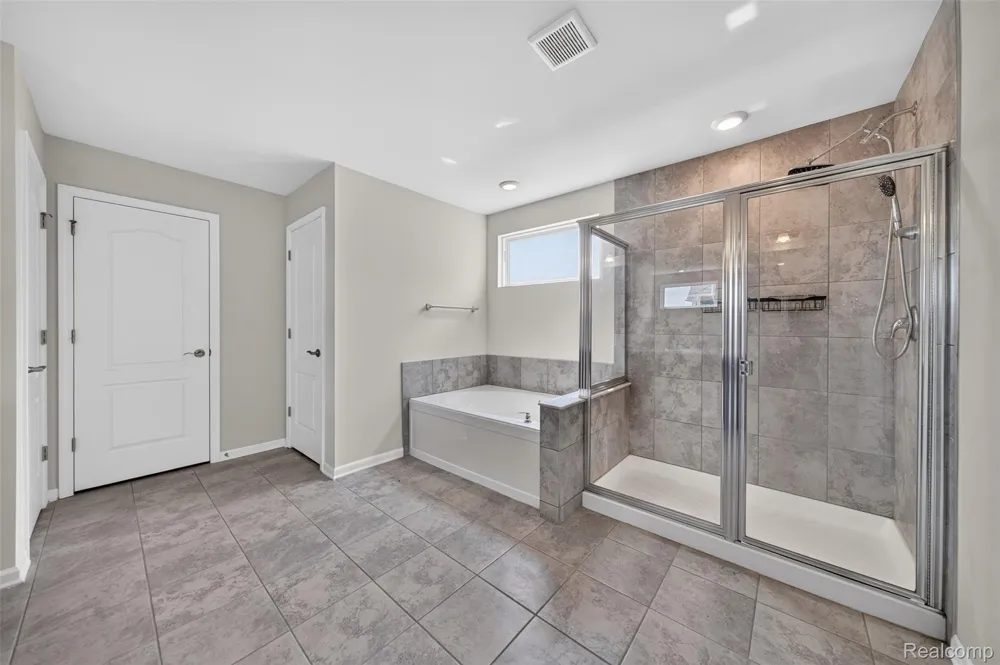 4160 Walcott Drive Orion Charter Township, MI 48359