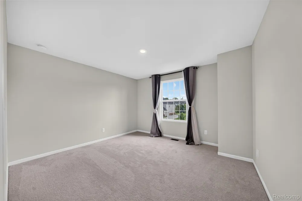 4160 Walcott Drive Orion Charter Township, MI 48359