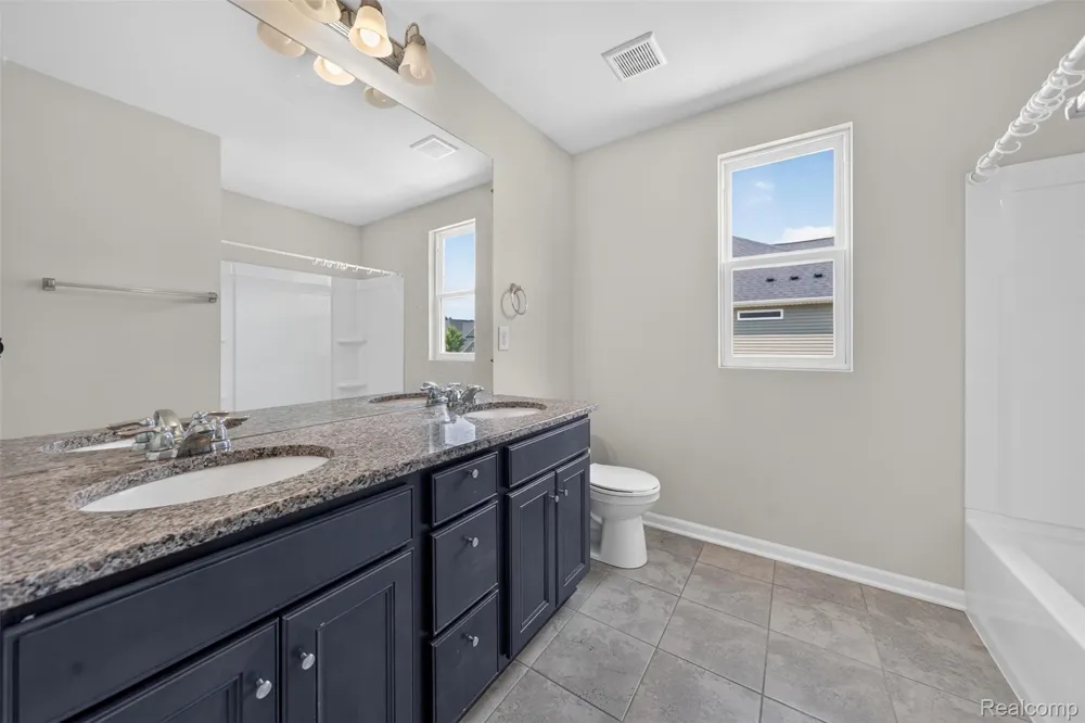 4160 Walcott Drive Orion Charter Township, MI 48359