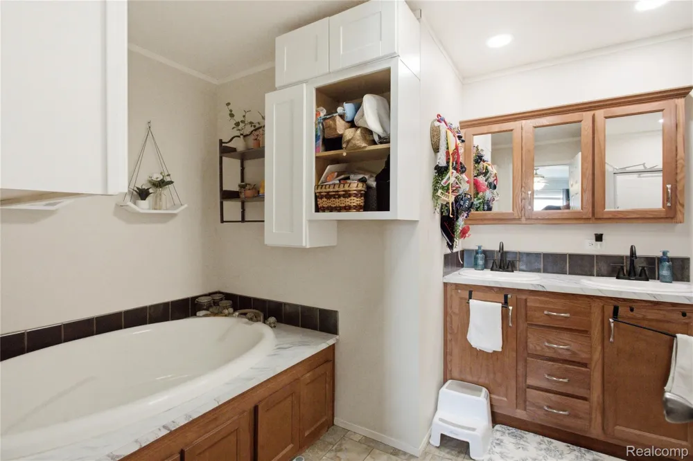 16206 Lancaster Way Holly Township, MI 48442
