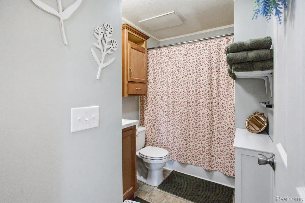 16206 Lancaster Way Holly Township, MI 48442