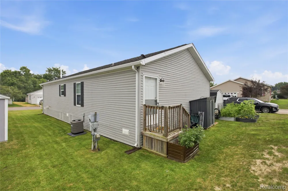 16206 Lancaster Way Holly Township, MI 48442