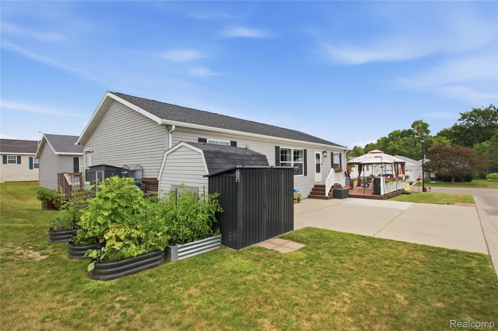 16206 Lancaster Way Holly Township, MI 48442