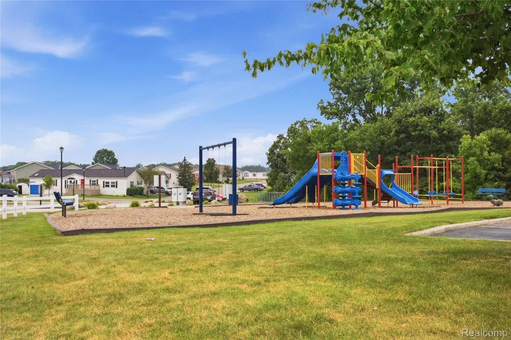 16206 Lancaster Way Holly Township, MI 48442
