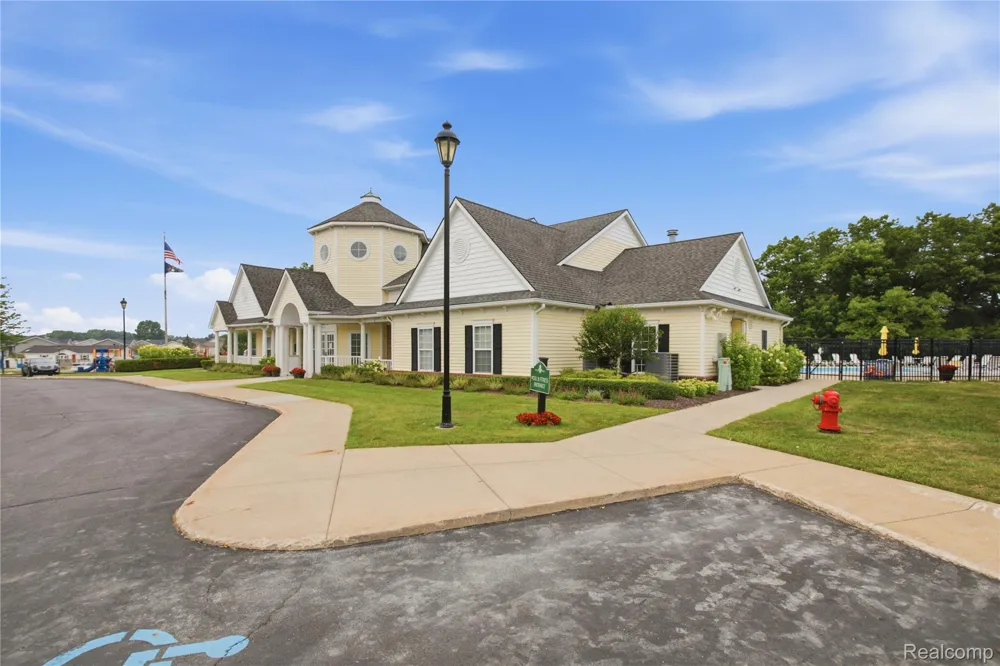 16206 Lancaster Way Holly Township, MI 48442