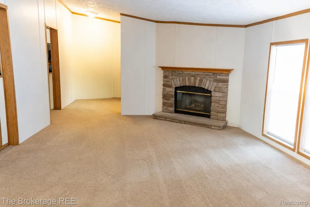 93 Woodcrest Swartz Creek City, MI 48473