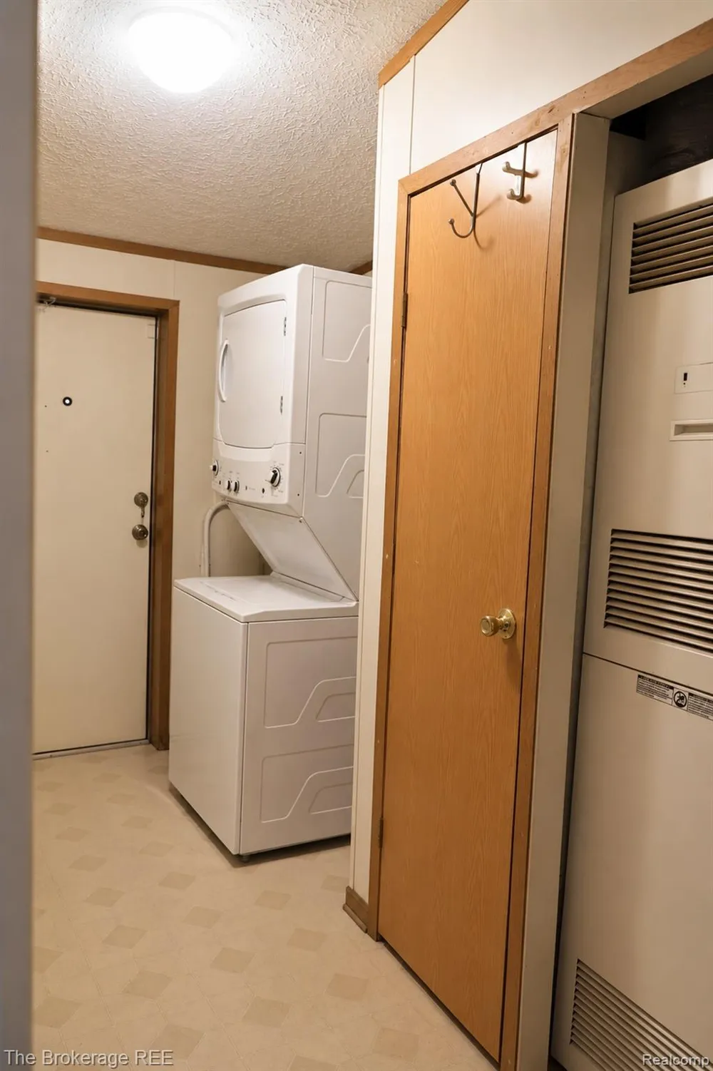 93 Woodcrest Swartz Creek City, MI 48473