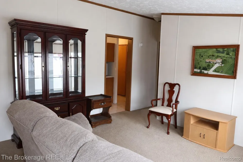 93 Woodcrest Swartz Creek City, MI 48473
