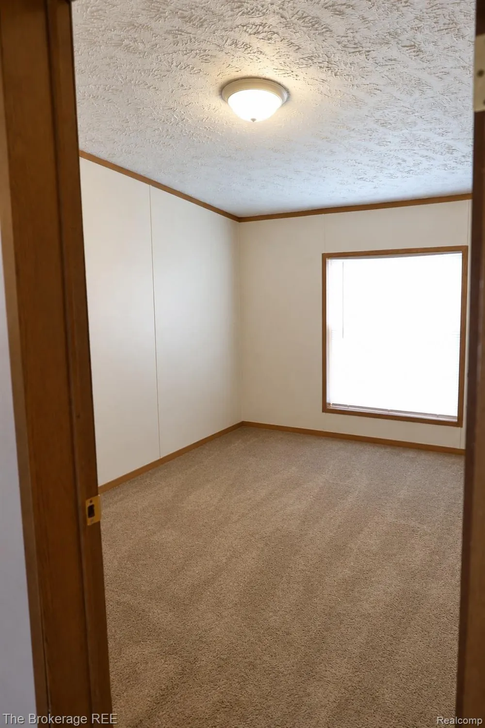 93 Woodcrest Swartz Creek City, MI 48473
