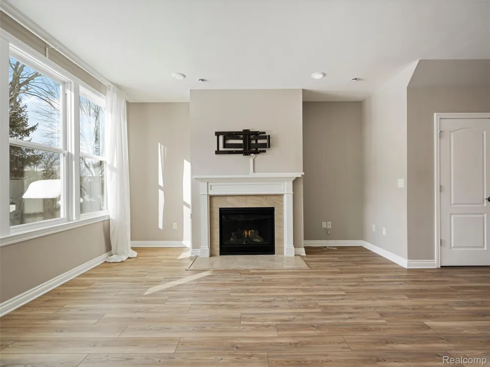 4021 NOTTINGHAM CIRCLE Independence Charter Township, MI 48346