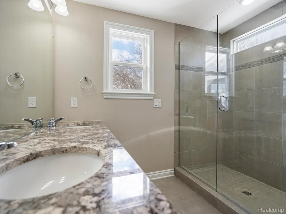 4021 NOTTINGHAM CIRCLE Independence Charter Township, MI 48346