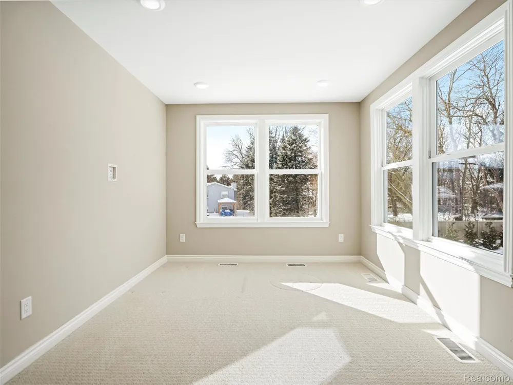 4021 NOTTINGHAM CIRCLE Independence Charter Township, MI 48346