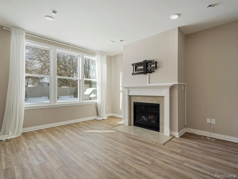 4021 NOTTINGHAM CIRCLE Independence Charter Township, MI 48346