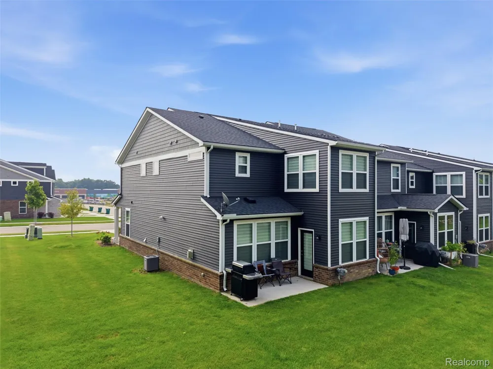 4021 NOTTINGHAM CIRCLE Independence Charter Township, MI 48346