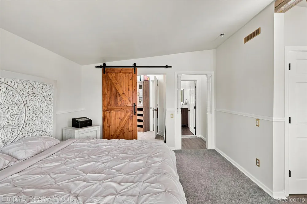 53 Potter Drive Belleville City, MI 48111