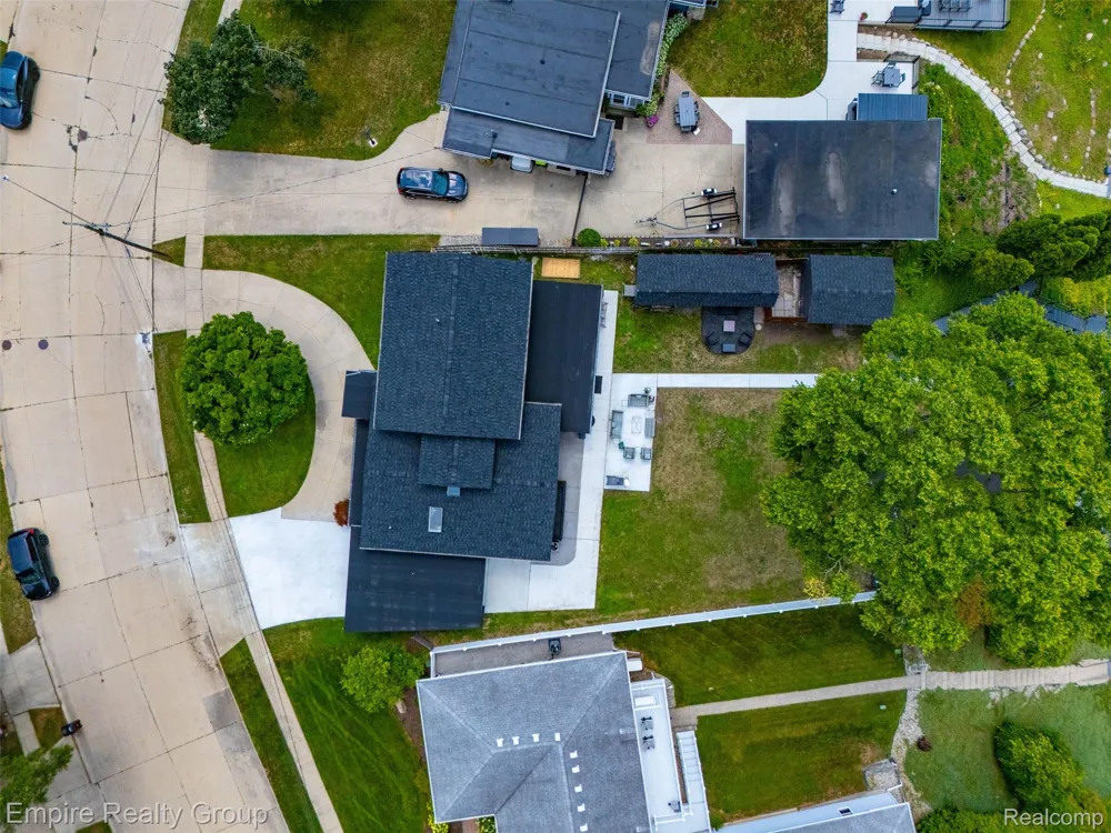 53 Potter Drive Belleville City, MI 48111