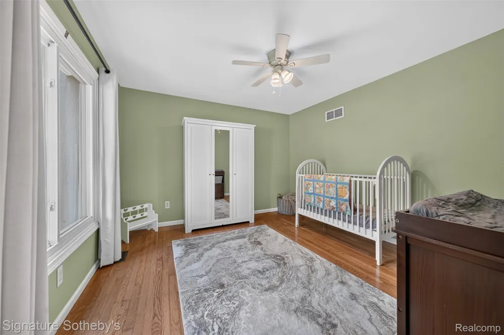 5133 Allison Drive Troy City, MI 48085