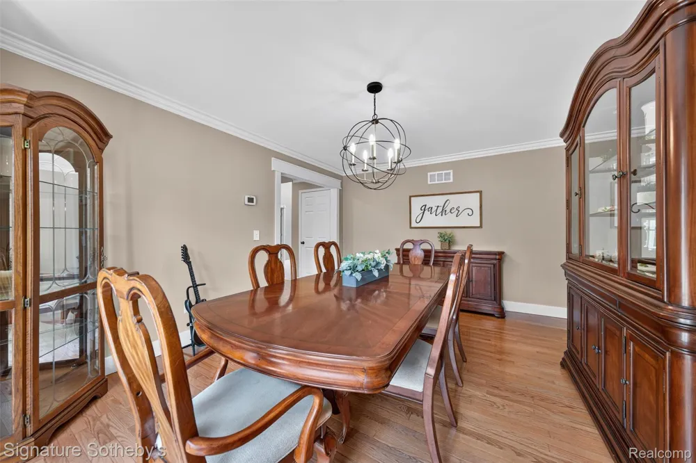 5133 Allison Drive Troy City, MI 48085
