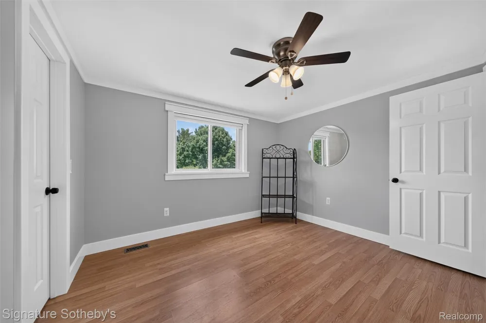 5133 Allison Drive Troy City, MI 48085
