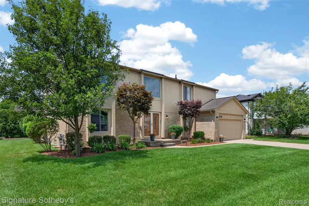 5133 Allison Drive Troy City, MI 48085