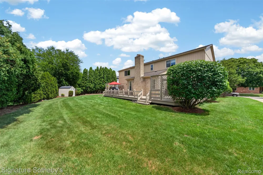 5133 Allison Drive Troy City, MI 48085