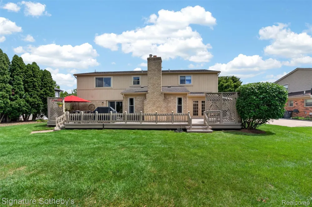 5133 Allison Drive Troy City, MI 48085