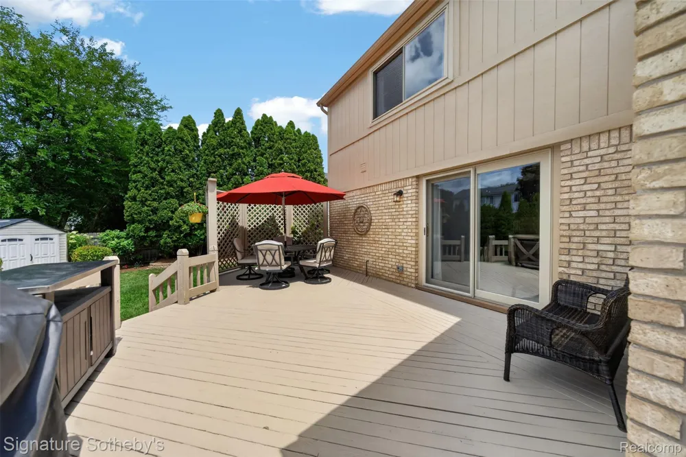 5133 Allison Drive Troy City, MI 48085