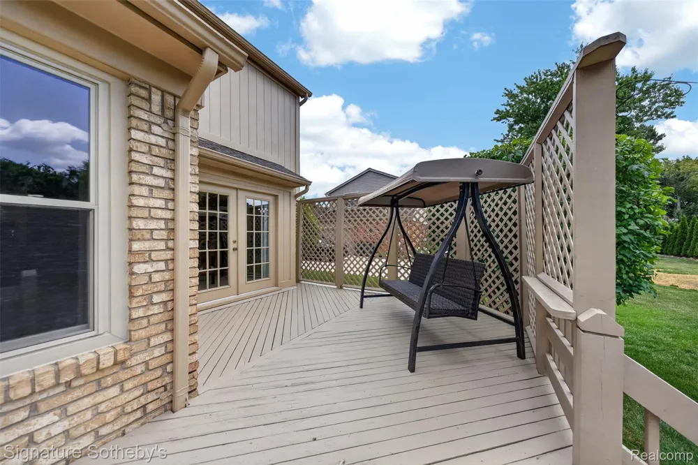 5133 Allison Drive Troy City, MI 48085