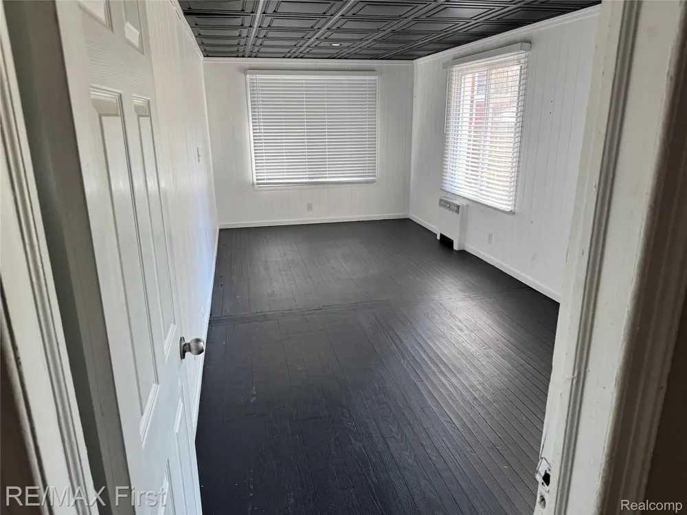 1349 Devonshire Road Grosse Pointe Park City, MI 48230