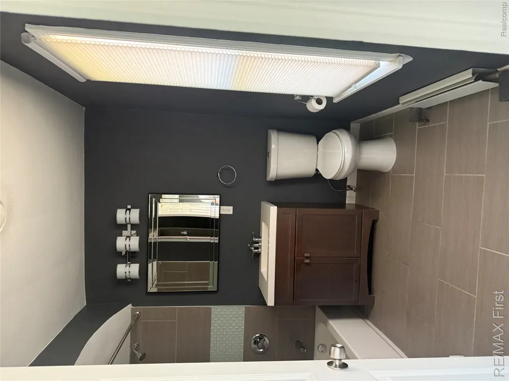 1349 Devonshire Road Grosse Pointe Park City, MI 48230