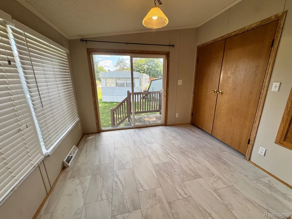 3651 Juniper Street Clarkston City, MI 48348