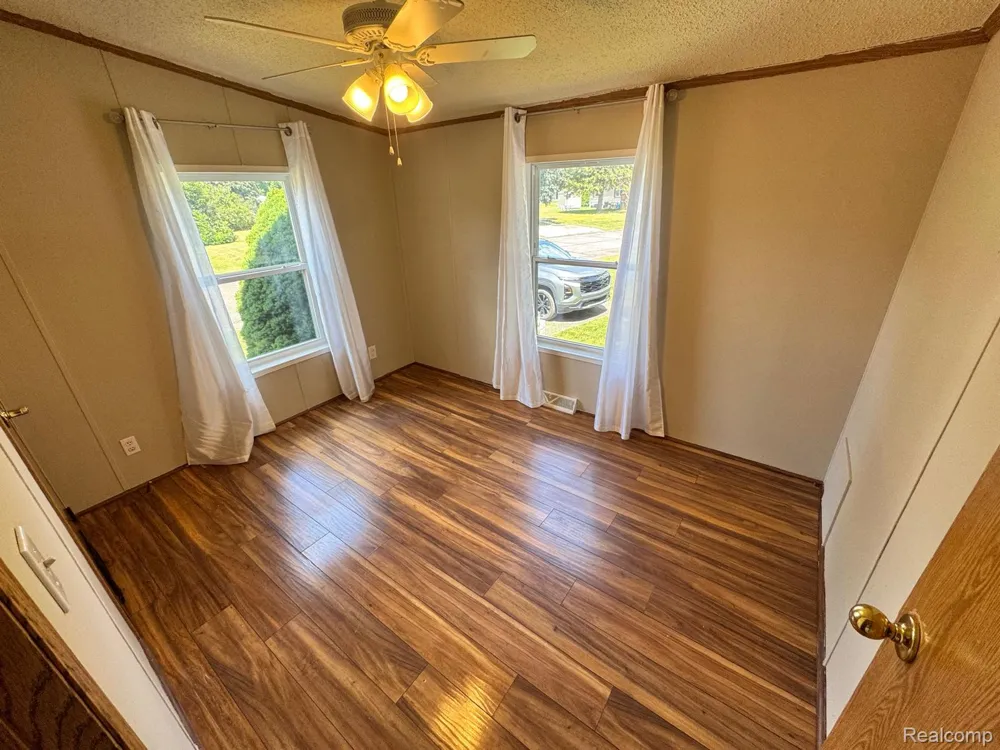 3651 Juniper Street Clarkston City, MI 48348