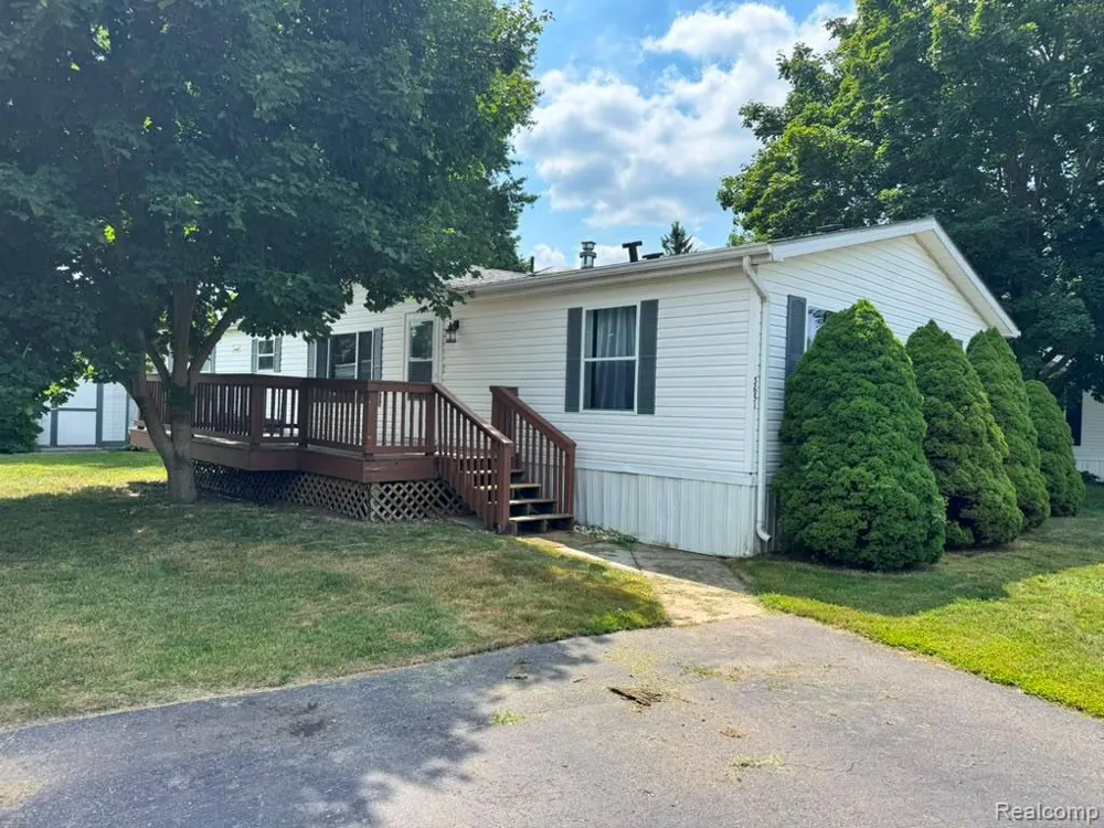 3651 Juniper Street Clarkston City, MI 48348