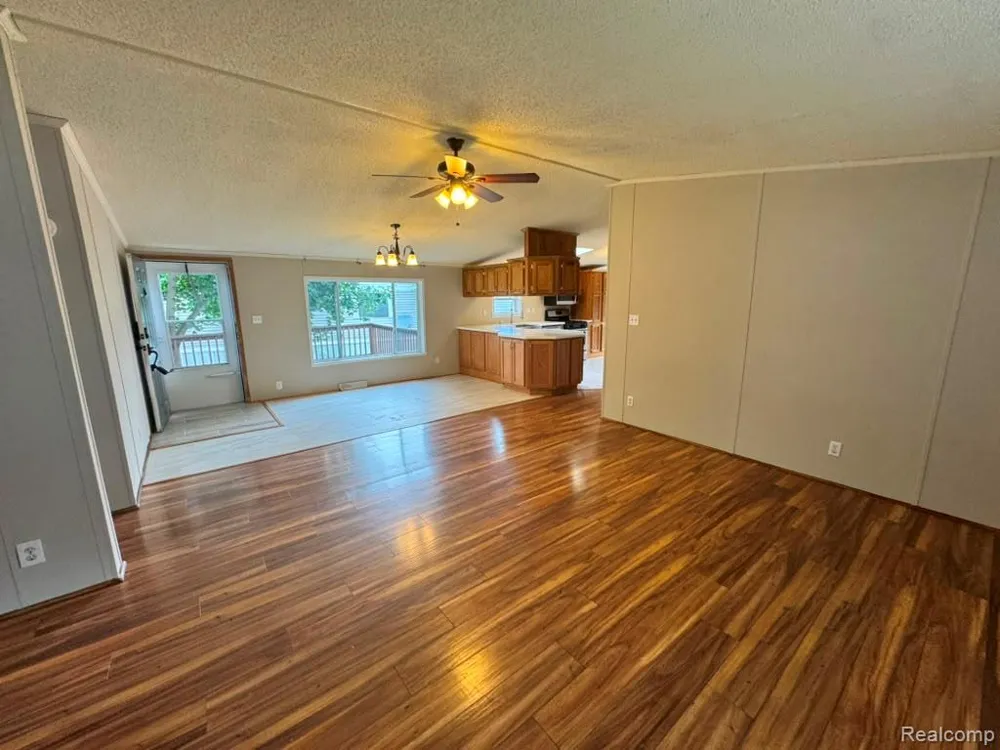 3651 Juniper Street Clarkston City, MI 48348