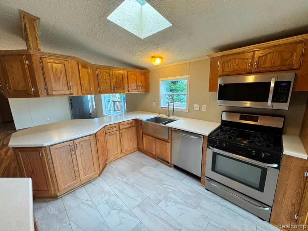 3651 Juniper Street Clarkston City, MI 48348