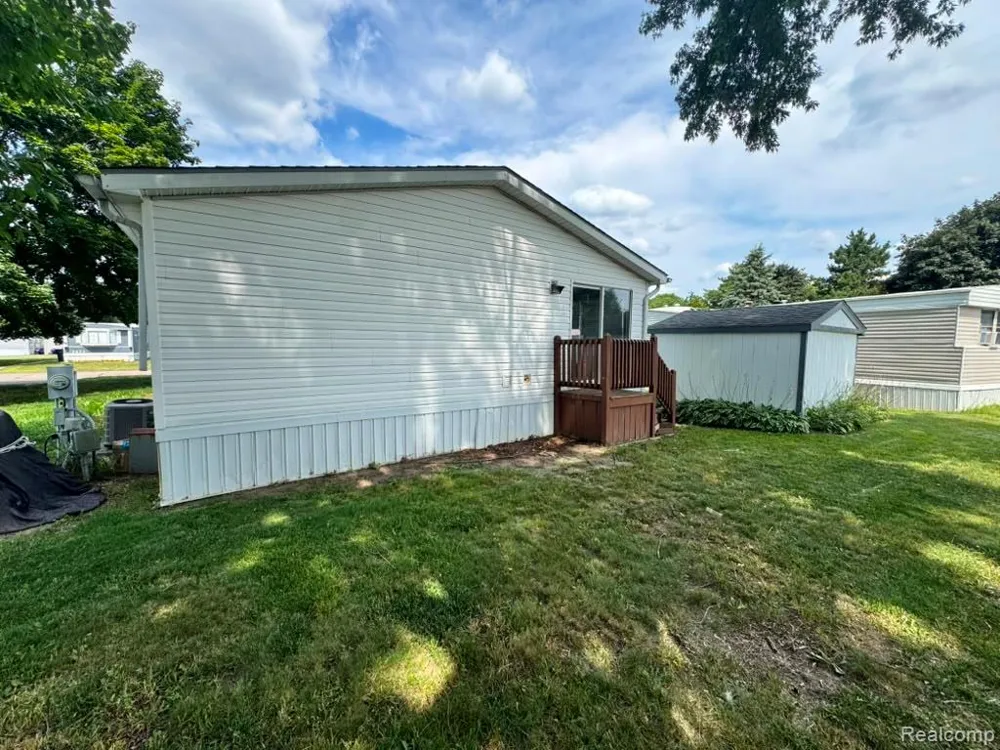 3651 Juniper Street Clarkston City, MI 48348