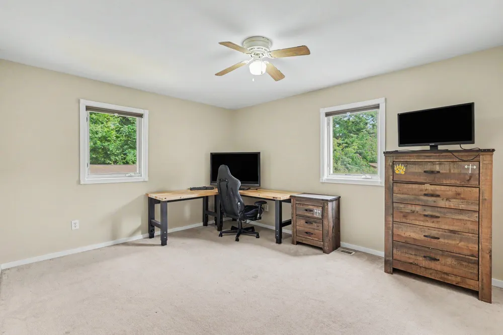 19601 68th Street Geneva Township, MI 49090