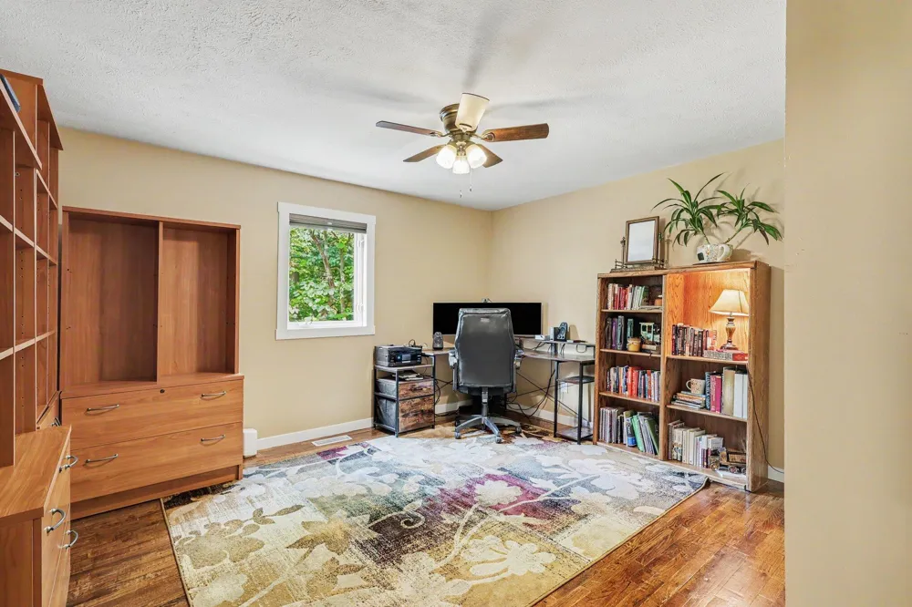 19601 68th Street Geneva Township, MI 49090