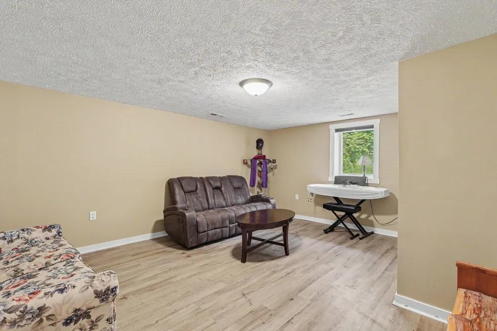 19601 68th Street Geneva Township, MI 49090