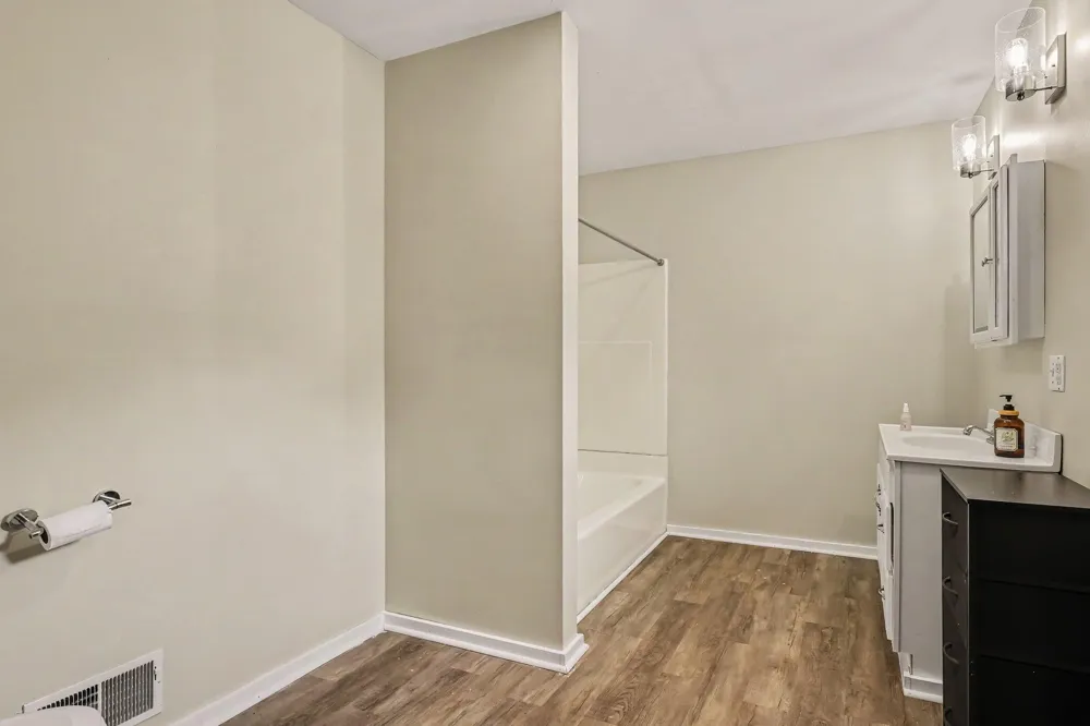 19601 68th Street Geneva Township, MI 49090