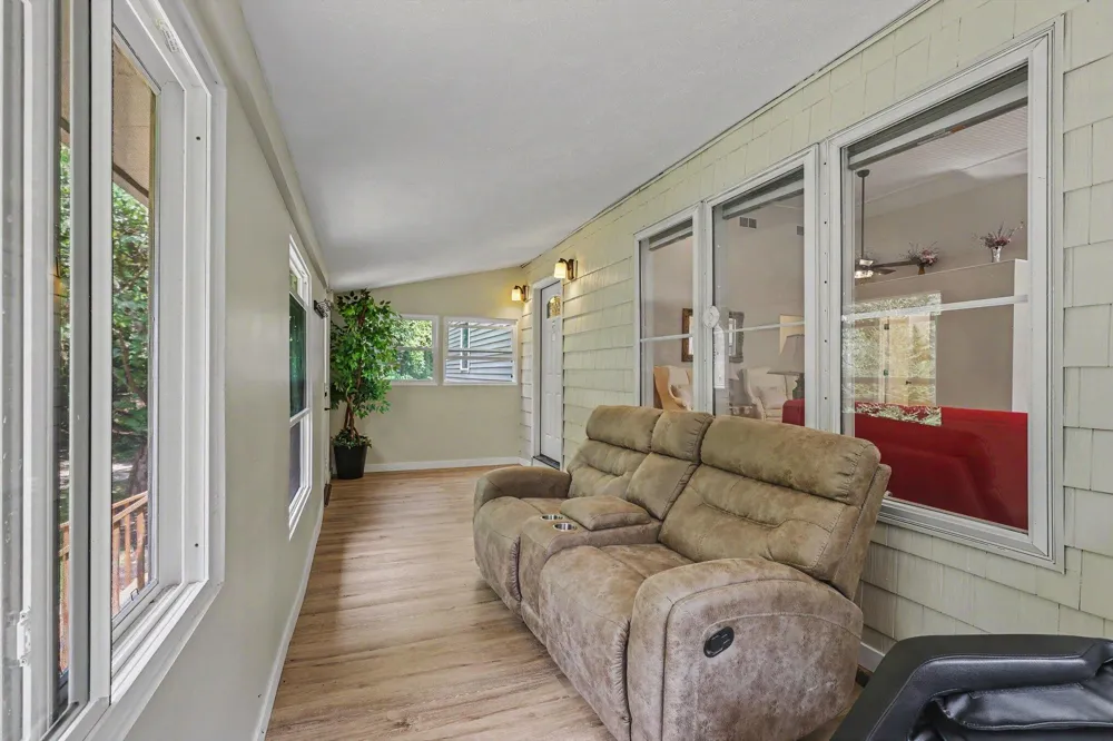 19601 68th Street Geneva Township, MI 49090
